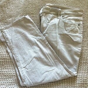 Chico’s So Slimming Girlfriend Slim Leg Crop